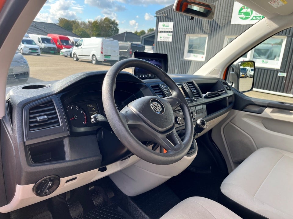 VW Transporter 2,0 TSi 150 Ladvogn lang 2d