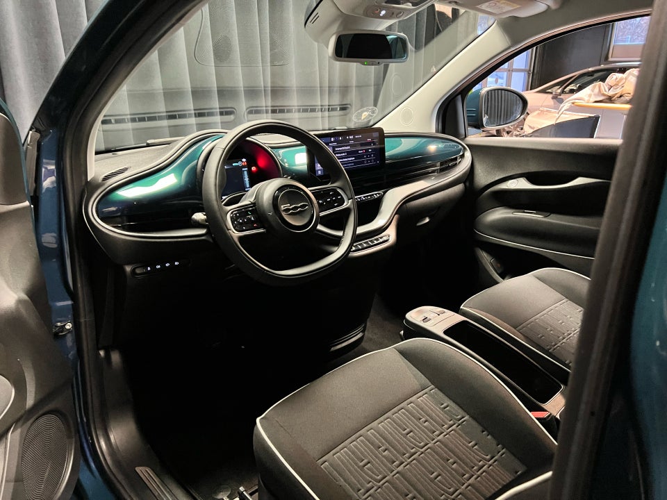 Fiat 500e 42 Icon 3d