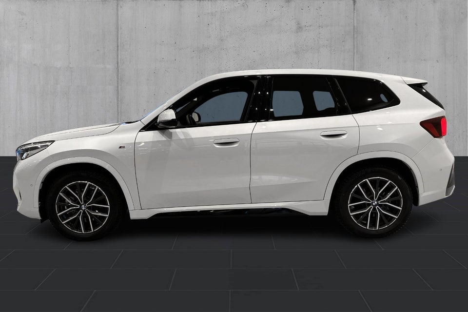 BMW iX1 xDrive30 M-Sport 5d
