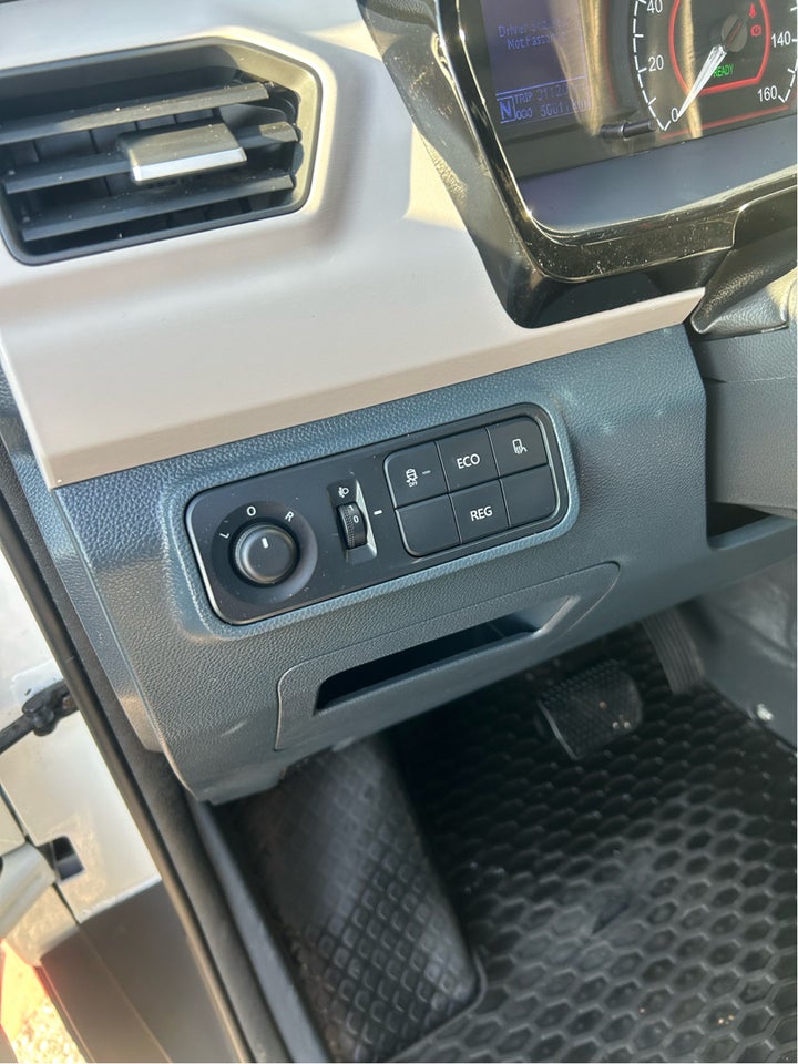 Maxus e-Deliver 3 52 Cargo Van LWB