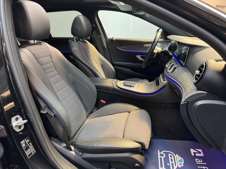 Mercedes E300 de 2,0 AMG Line stc. aut. 5d