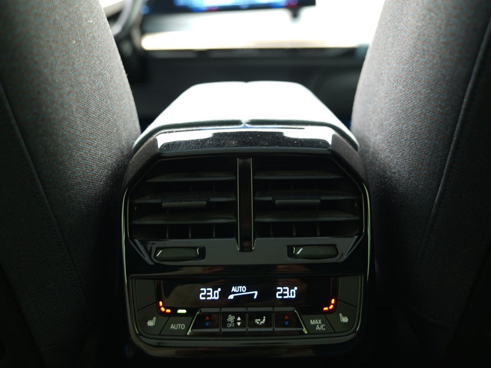 BMW iX xDrive40 Fully Charged M-Sport 5d