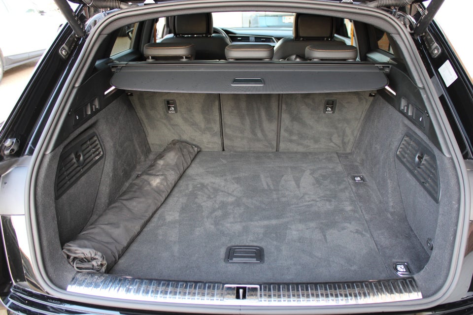 Audi e-tron 55 Black Edition S-line quattro 5d