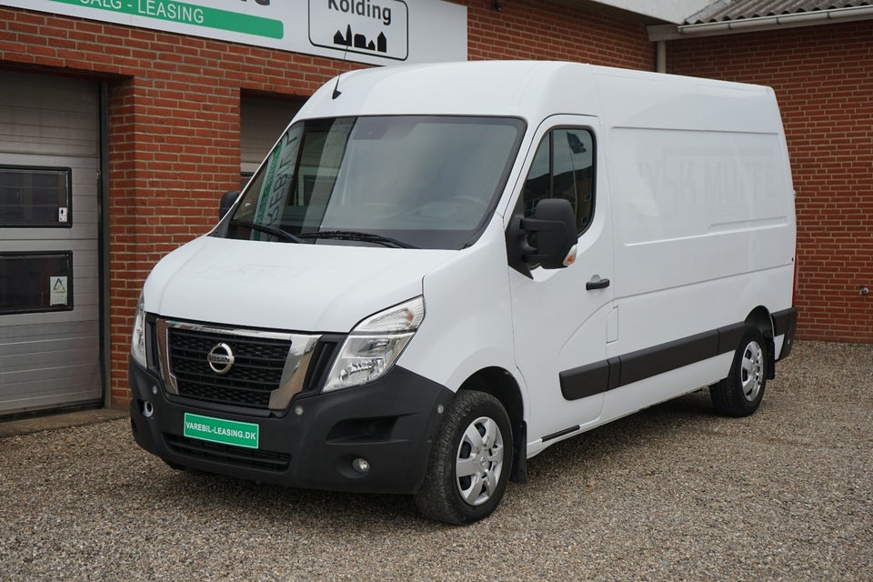 Nissan NV400 2,3 dCi 150 L2H2 Kassevogn