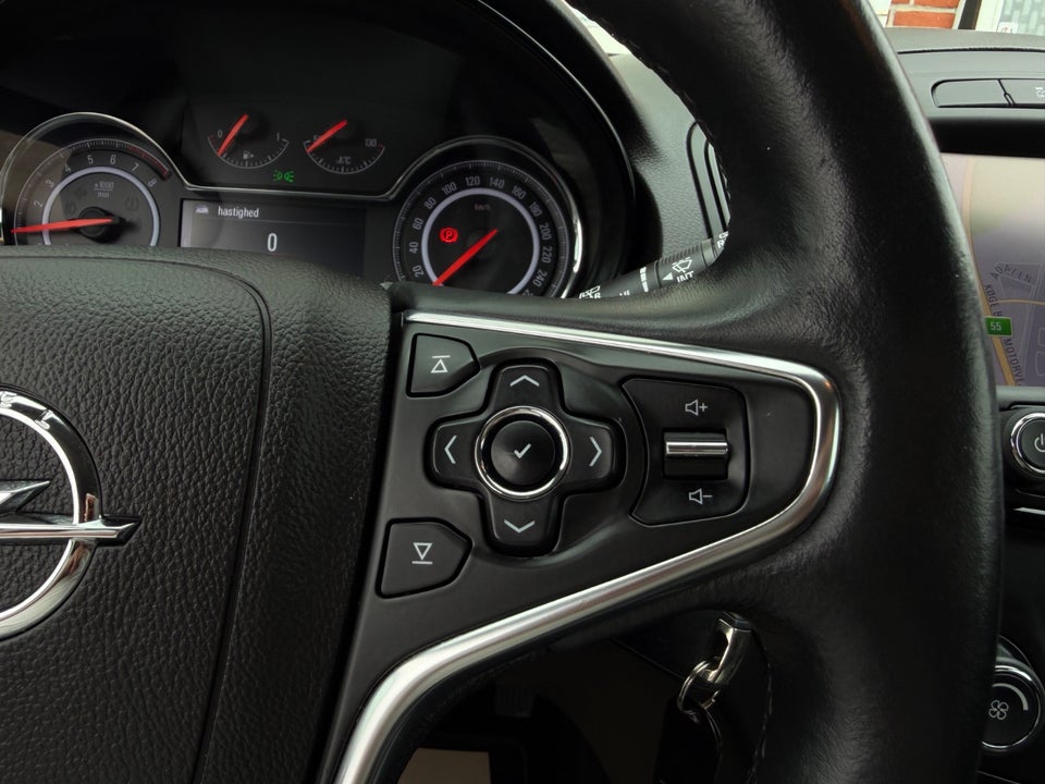 Opel Insignia 1,4 T 140 Edition Sports Tourer eco 5d
