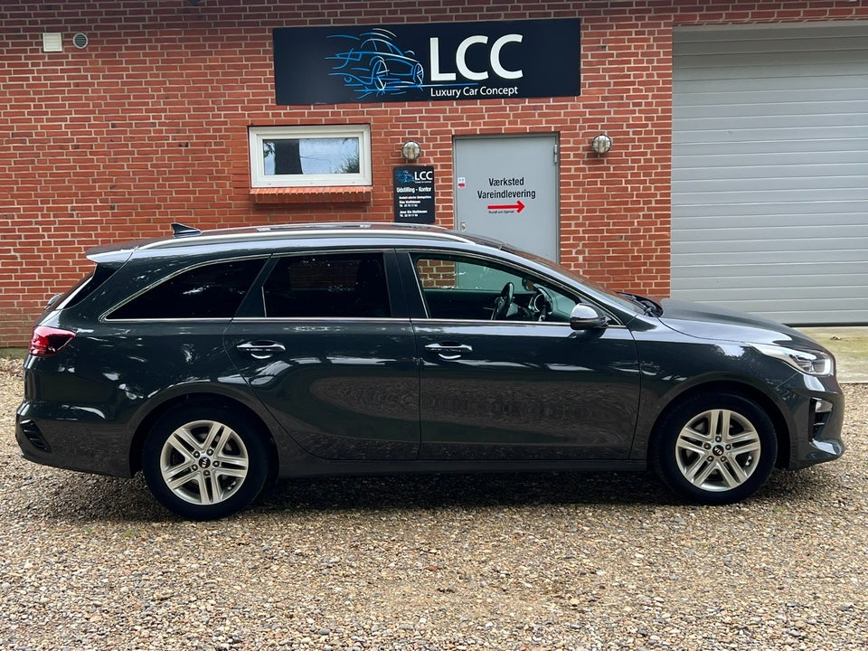 Kia Ceed 1,5 T-GDi mHEV Comfort Upgrade SW DCT 5d