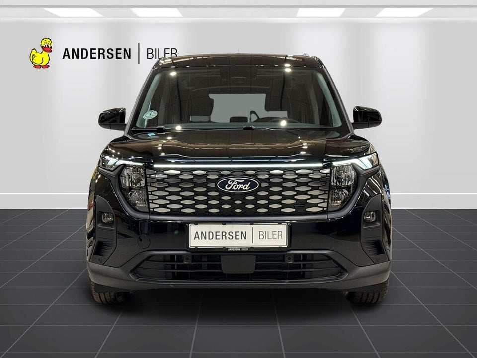 Ford E-Tourneo Courier 43 Titanium