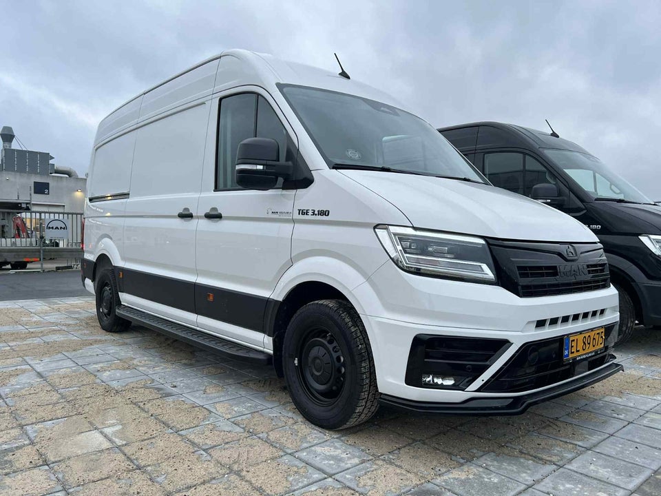 MAN TGE 2,0 3.180 Kassevogn L3H3 aut. FWD