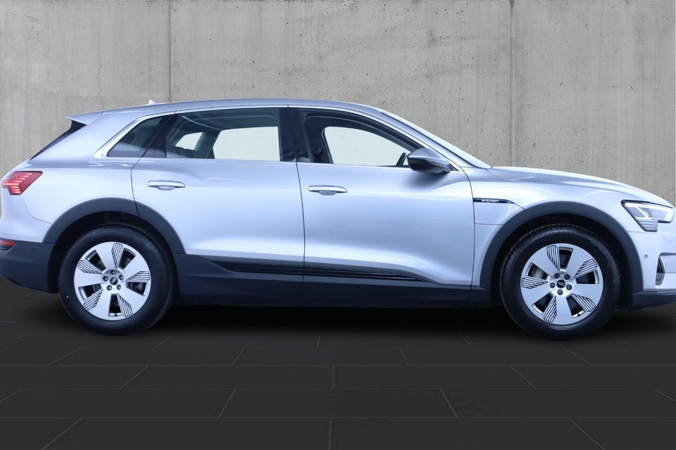 Audi e-tron 50 quattro 5d