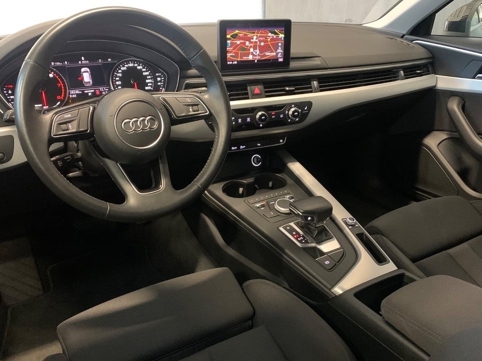 Audi A4 40 TFSi Sport Prestige Tour Avant S-tr. 5d