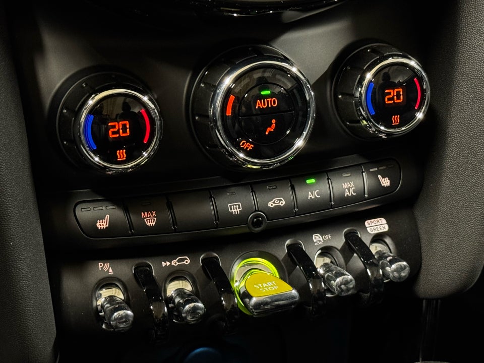 MINI Cooper SE Cabriolet 2d