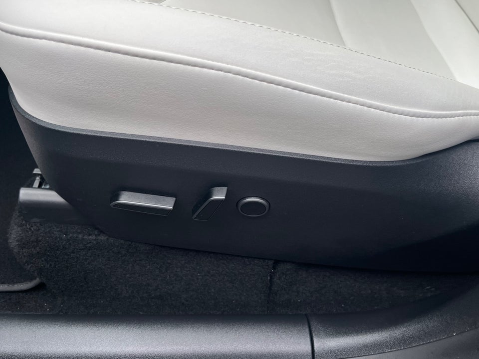 Tesla Model Y Performance AWD 5d