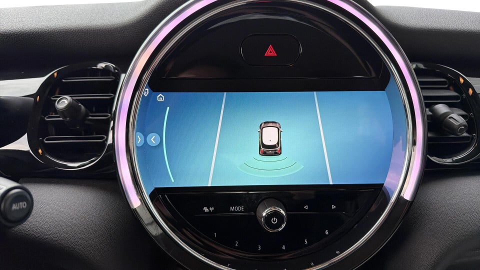 MINI Cooper SE Essential 3d