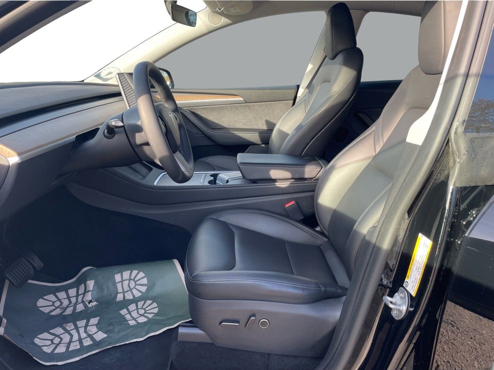 Tesla Model Y Long Range AWD 5d