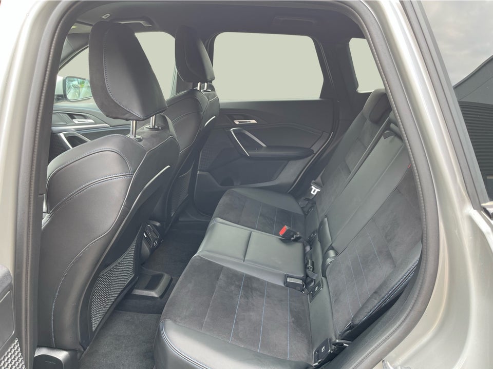 BMW iX1 eDrive20 M-Sport 5d