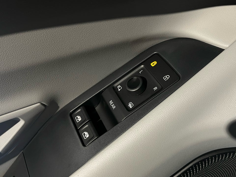 Ford Explorer 77 Select Extended Range 5d