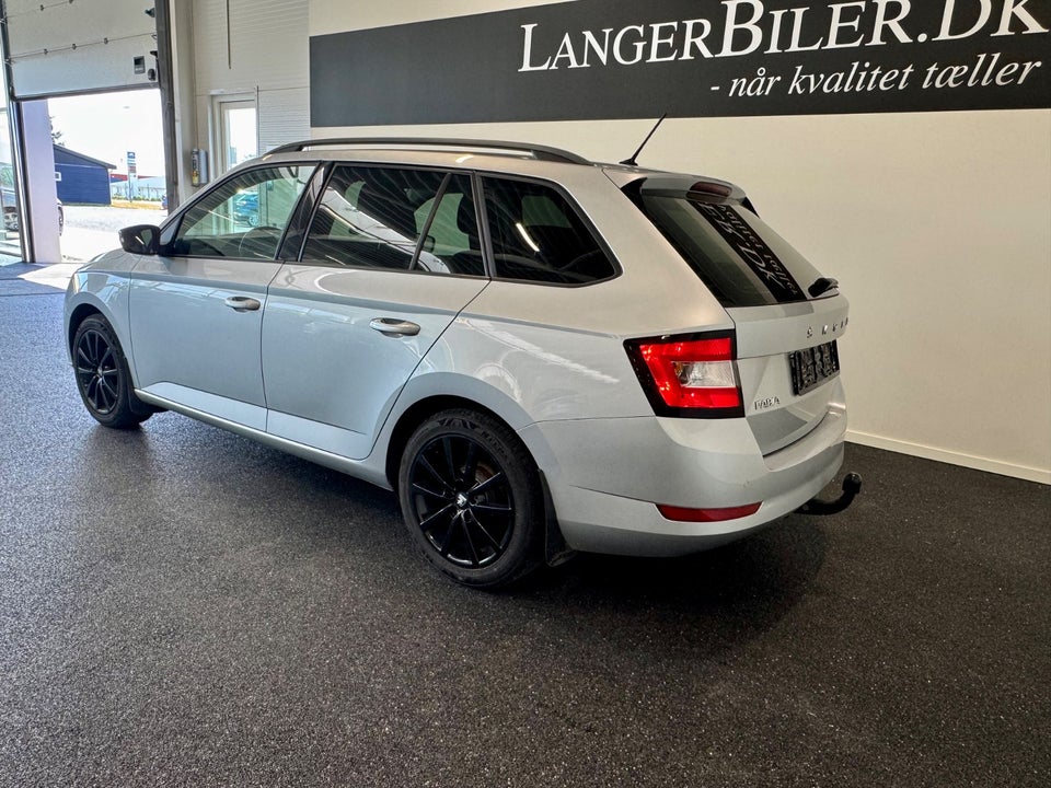 Skoda Fabia 1,0 MPi 60 Celebration Combi 5d