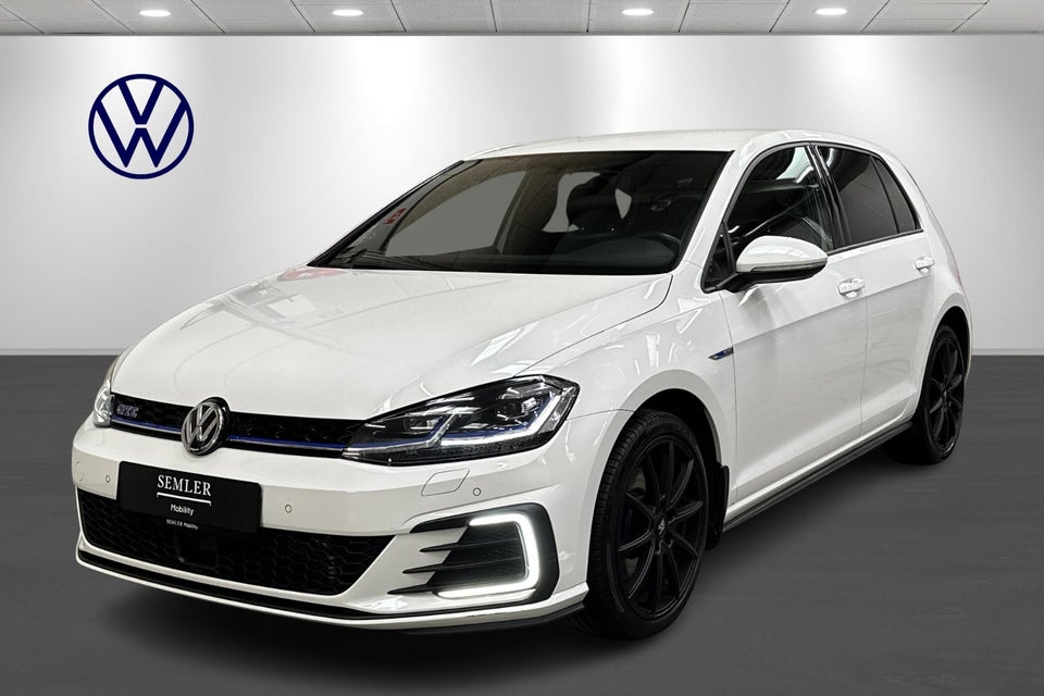VW Golf VII 1,4 GTE DSG 5d