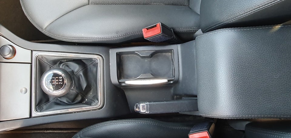 Opel Vectra 2,2 16V Direct Comfort 5d