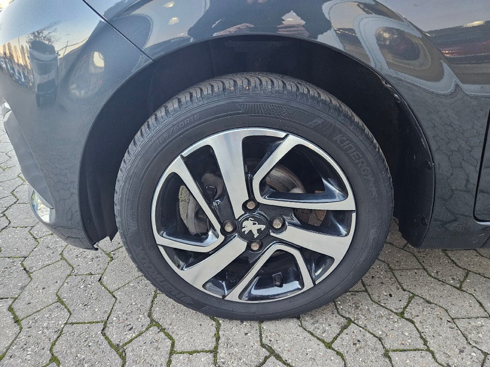 Peugeot 108 1,0 e-VTi 72 Allure+ 5d