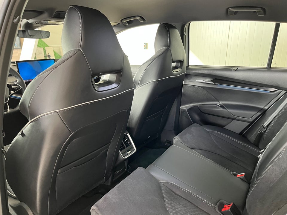Skoda Enyaq 85 iV Sportline Advanced 5d
