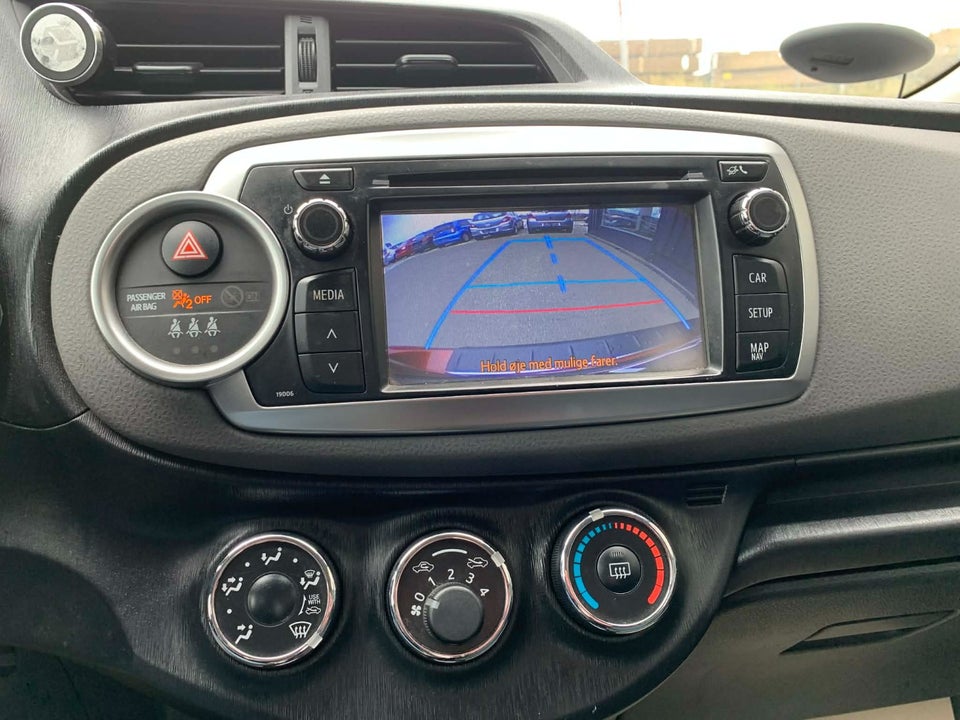 Toyota Yaris 1,3 VVT-i T2 Touch 5d