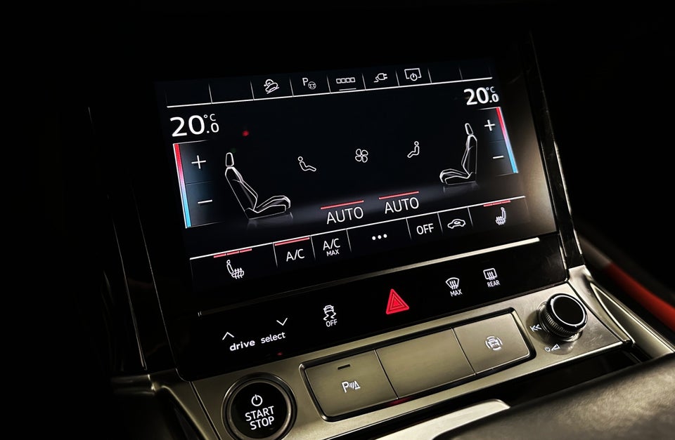 Audi e-tron 55 S-line quattro 5d