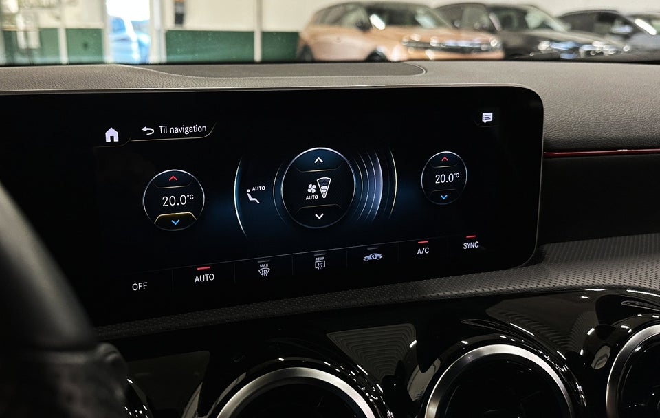 Mercedes A200 1,3 AMG Line aut. 5d