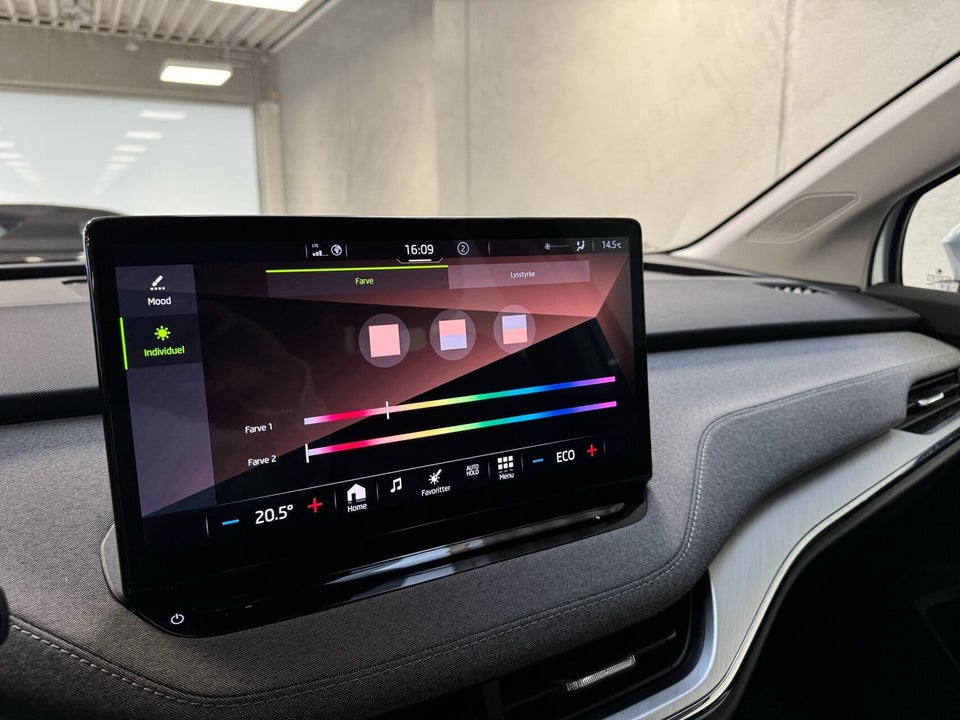 Skoda Enyaq 60 iV Loft 5d