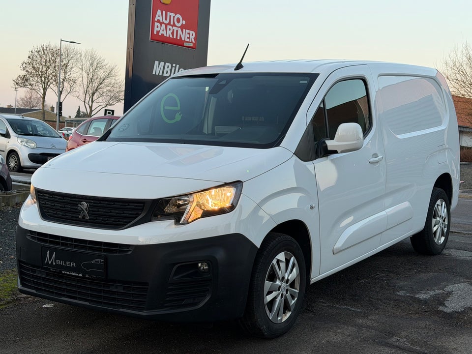 Peugeot Partner 1,5 BlueHDi 130 L2V2 Ultimate EAT8 Van