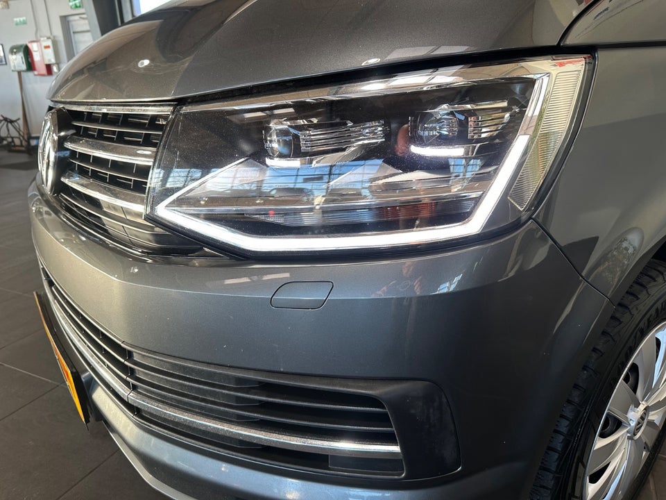 VW Transporter 2,0 TDi 150 Kassevogn DSG kort