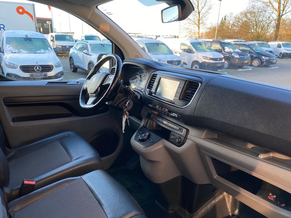 Peugeot Expert 2,0 BlueHDi 122 L2 Plus EAT8 Van