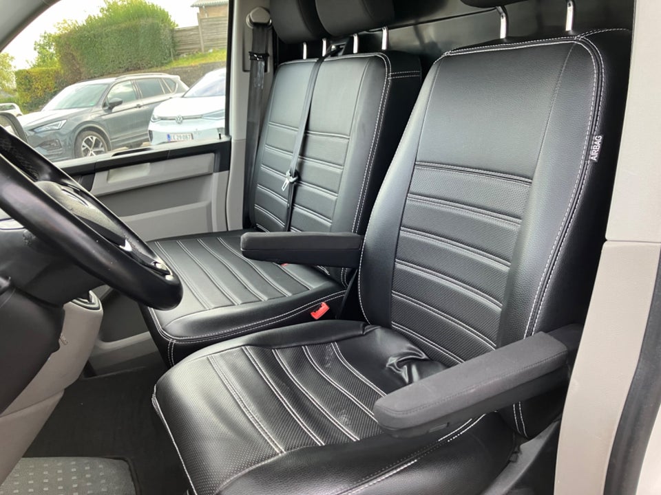 VW Transporter 2,0 TDi 150 Kassevogn DSG lang