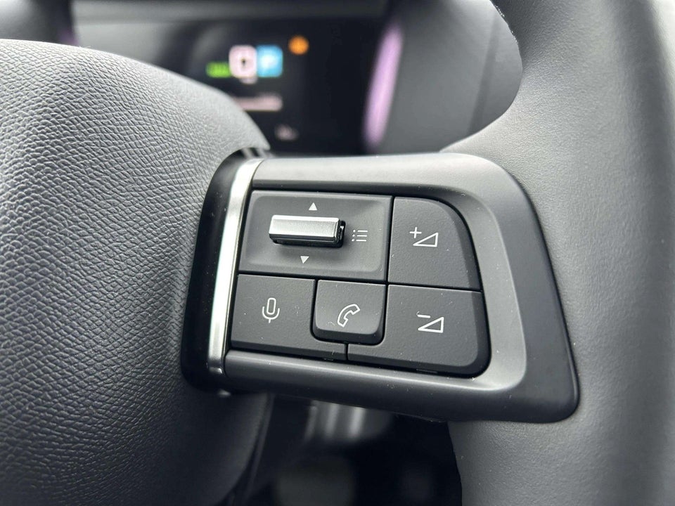 Citroën ë-C4 X 54 Shine 4d