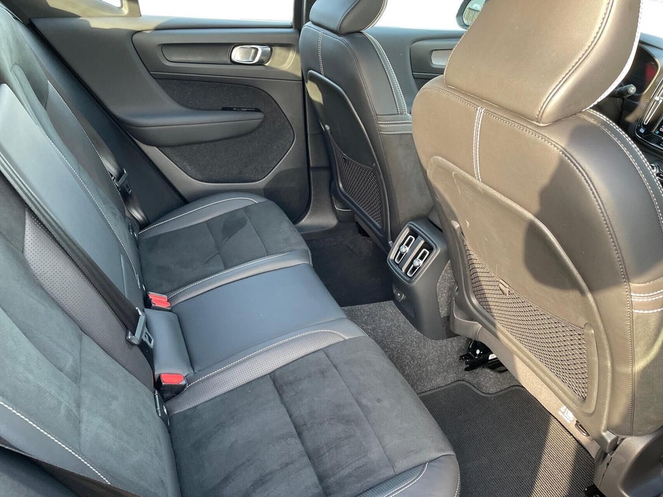 Volvo XC40 P8 ReCharge Twin R-Design 5d