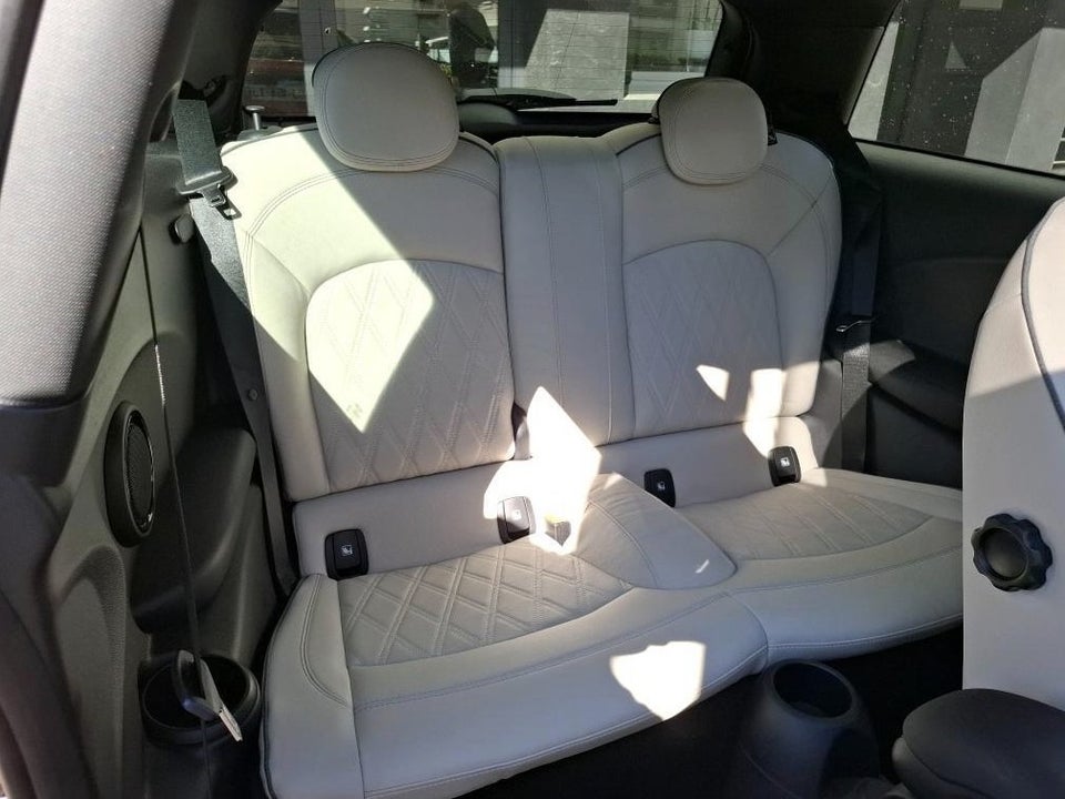 MINI Cooper SE Camden Edition 3d