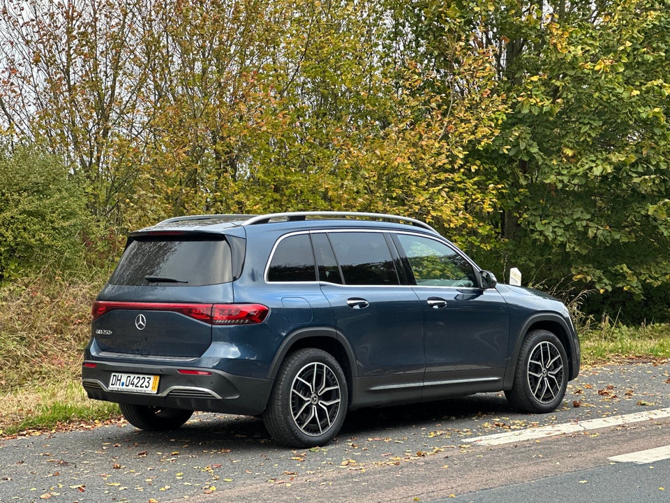 Mercedes EQB250+ AMG Line 5d