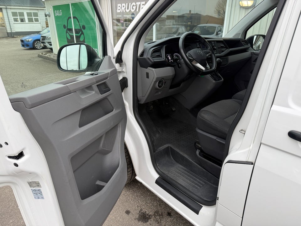 VW Transporter 2,0 TDi 150 Kassevogn DSG lang