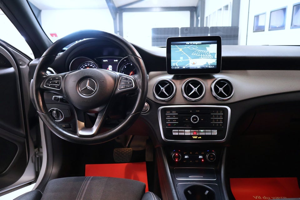 Mercedes GLA220 d 2,2 Urban aut. 5d