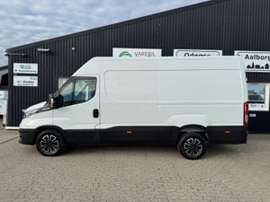 Iveco Daily, modelår 2022, 108,000 km