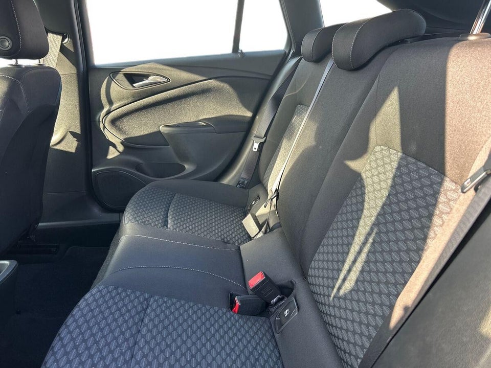 Opel Astra 1,2 T 110 Edition+ Sports Tourer 5d