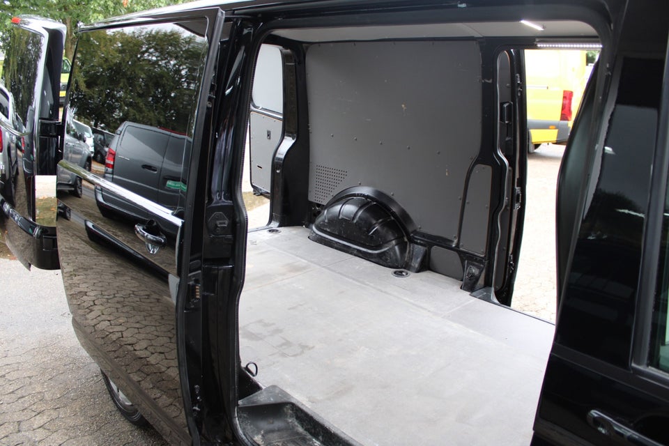VW Transporter 2,0 TDi 150 Kassevogn DSG lang
