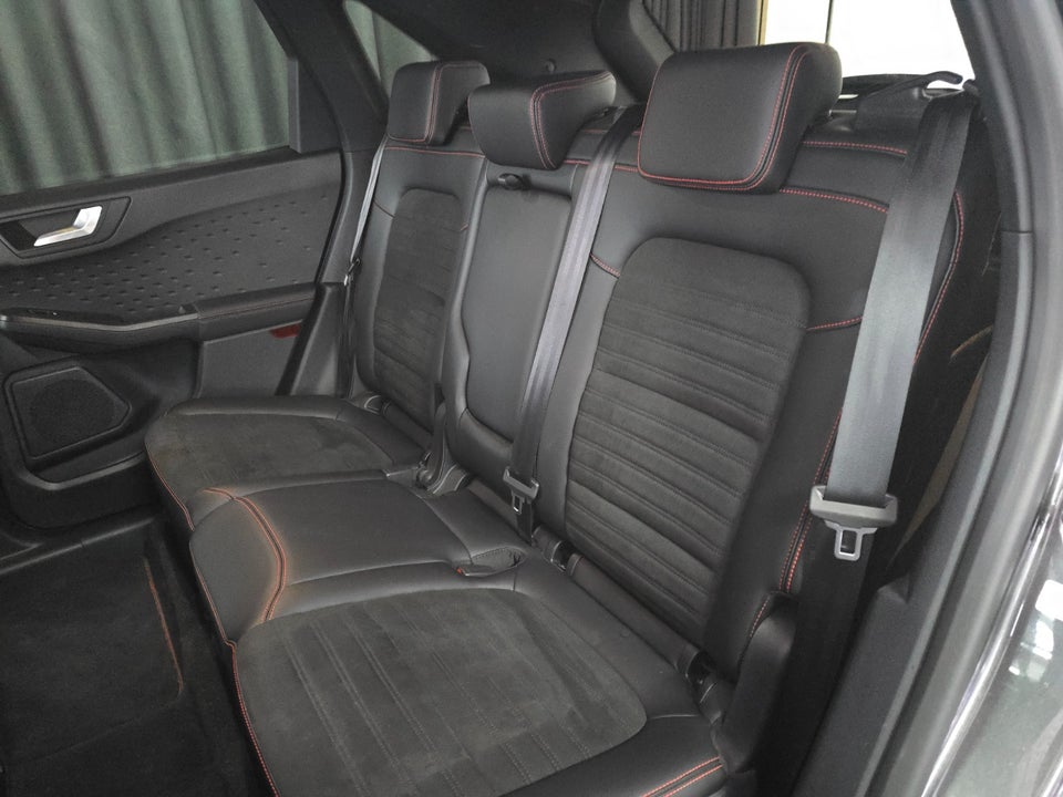 Ford Kuga 2,5 PHEV ST-Line X CVT 5d