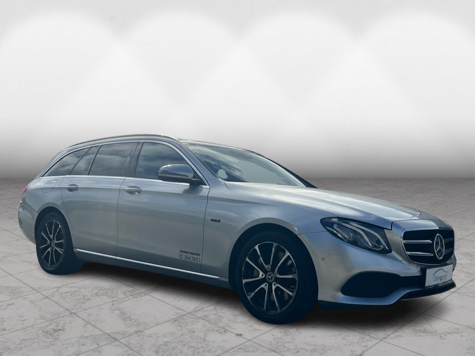 Mercedes E300 de 2,0 Avantgarde stc. aut. 5d