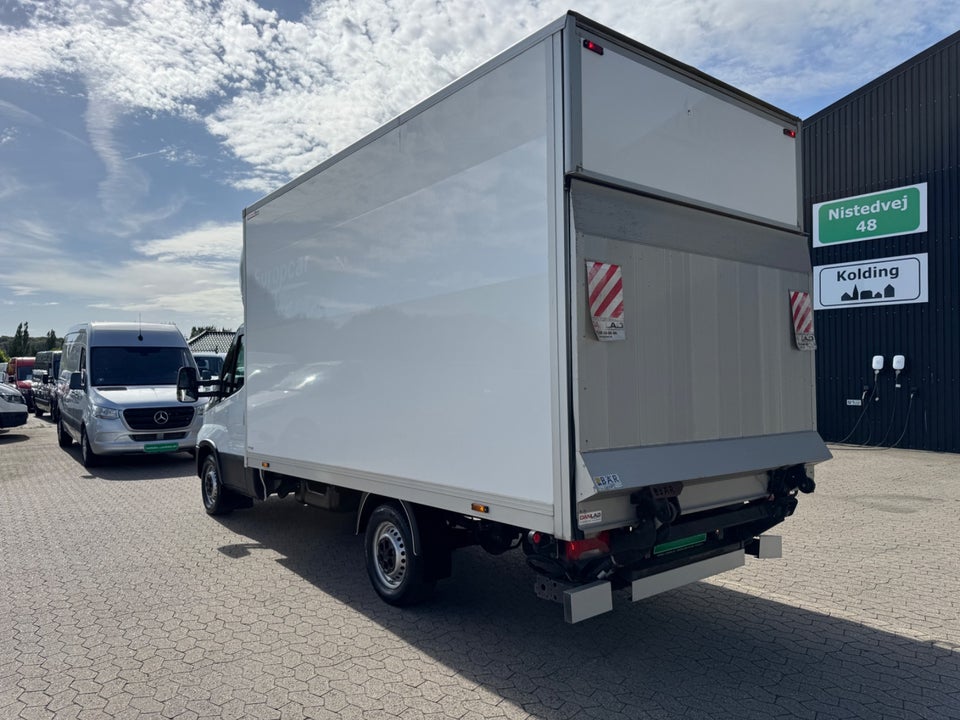 Iveco Daily 2,3 35S14 Alukasse m/lift