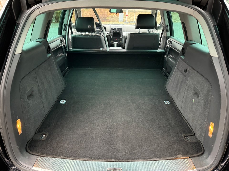 VW Touareg 3,0 TDi 4Motion Van 5d