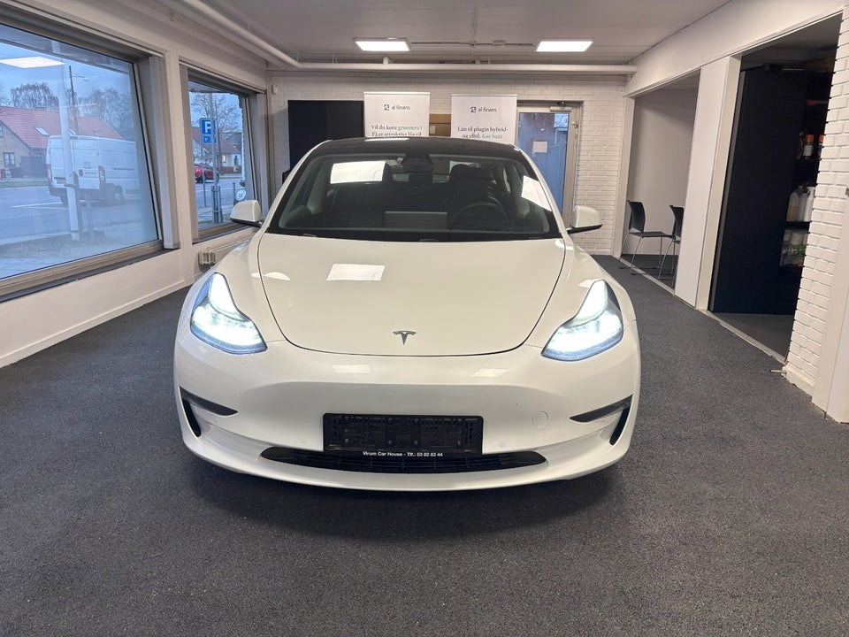 Tesla Model 3 Long Range AWD 4d