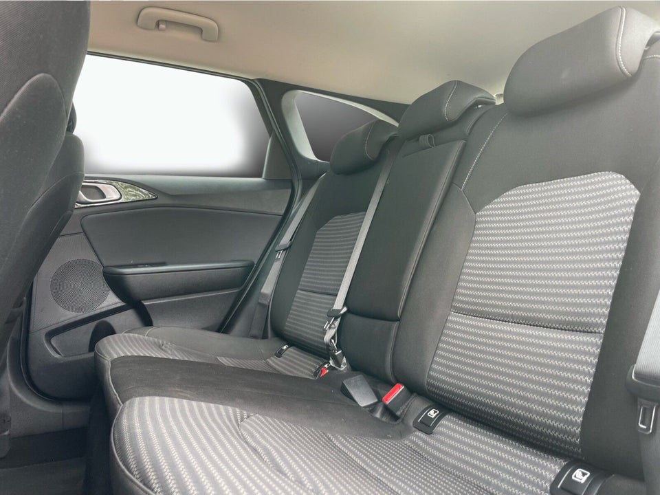 Kia Ceed 1,6 PHEV Prestige SW DCT 5d