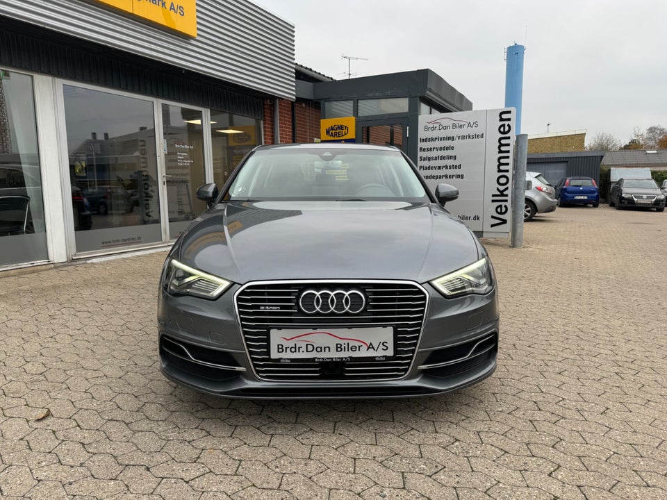 Audi A3 1,4 e-tron Sportback S-tr. 5d