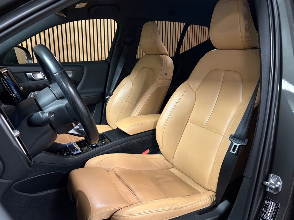 Volvo XC40 2,0 T5 247 Inscription aut. AWD 5d